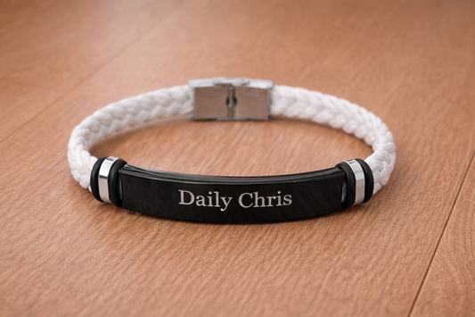 Daily Chris – Bőr karkötő fehér / fekete