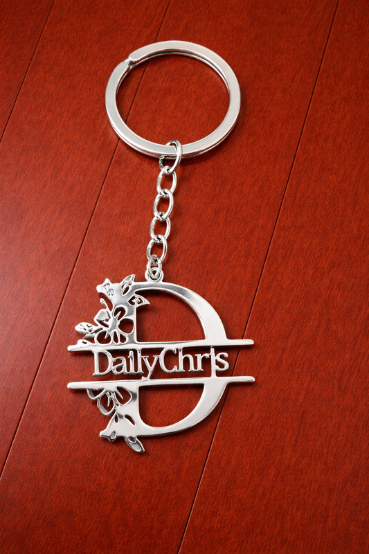 Daily Chris – D logós kulcstartó